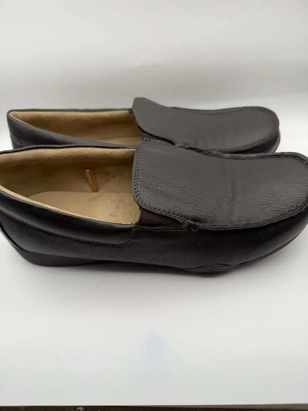 The Children’s Place Boys Slip On Dress Shoes Size 4 Black Faux Leather Loafers